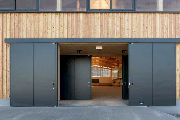 Stahl & Edelstahl Schiebetor