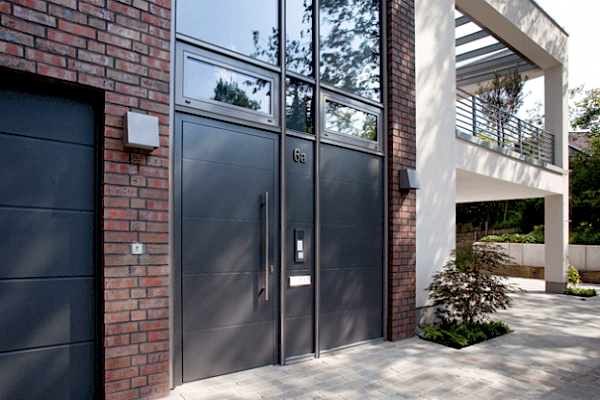 Eingangstüre für Objekte