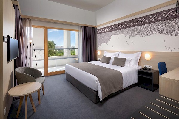 Holz-Balkontürenelement