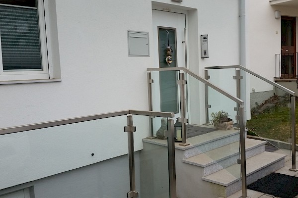 Edelstahl-Glas-Geländer